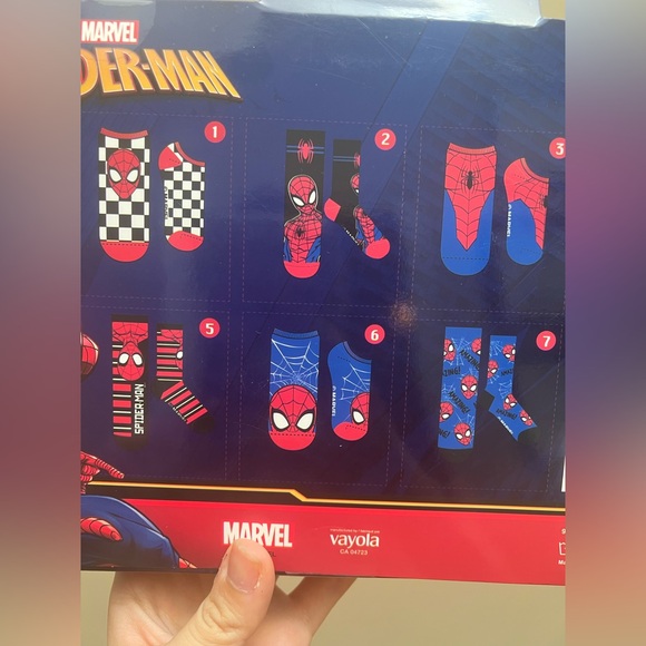MARVEL SPIDER-MAN  "7 Days of Socks" Advent Calendar Gift Set Size Ages 7-10 NEW - Picture 8 of 8